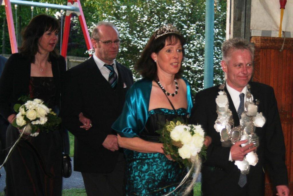 Mit Freude zur dritten Regentschaft – Schützenfest-Sonntag 2012